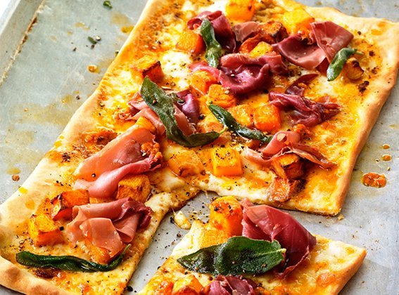 Pizza caseira com Abóbora, Sálvia e Presunto de Parma